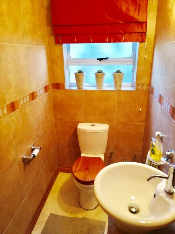 3 Bedroom Property for Sale in Vredekloof Heights Western Cape